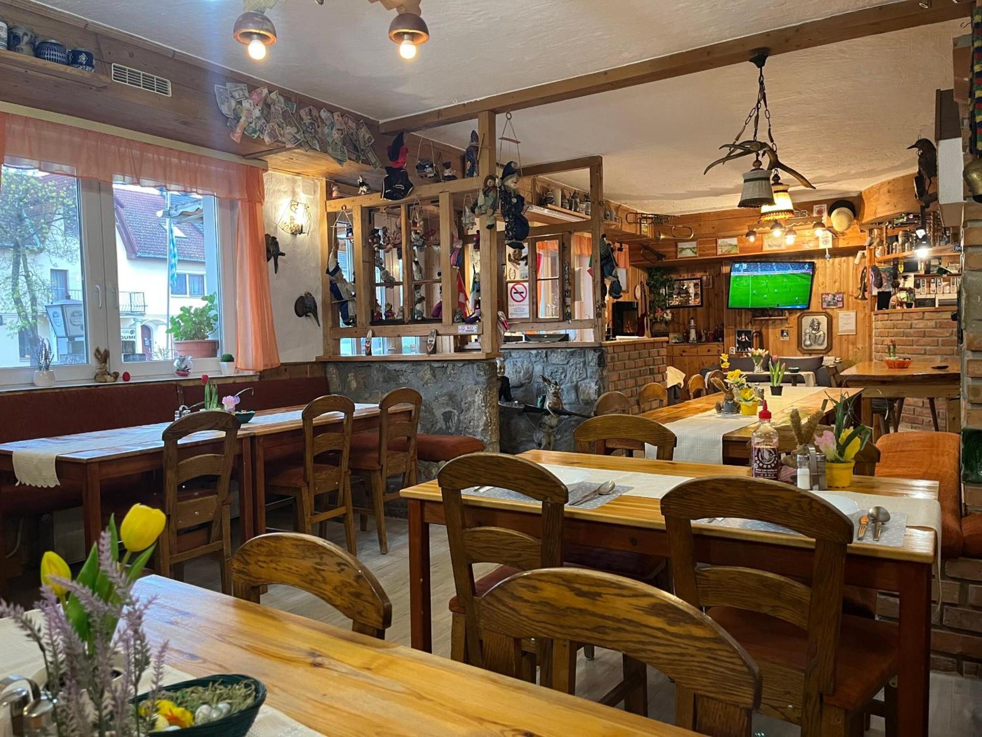 Lenzl'S Panzio Bed and Breakfast Szigetvár Buitenkant foto